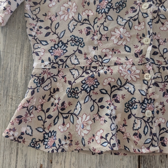 Frank And Oak Floral Flutter Sleeve Button Up Blouse Women's XS - Picture 3 of 9